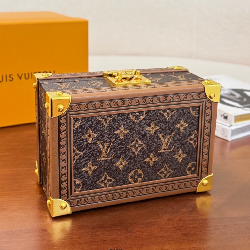 LV